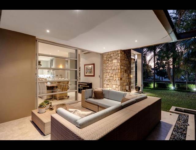 4 BEDROOM HOUSE FOR SALE IN FOURWAYS GARDENS